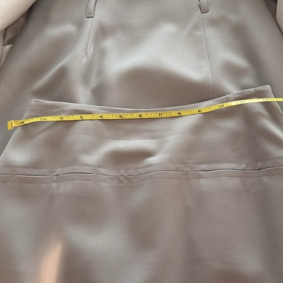 Beautiful Georges Marciano light green skirt suit. - Picture 6 of 9